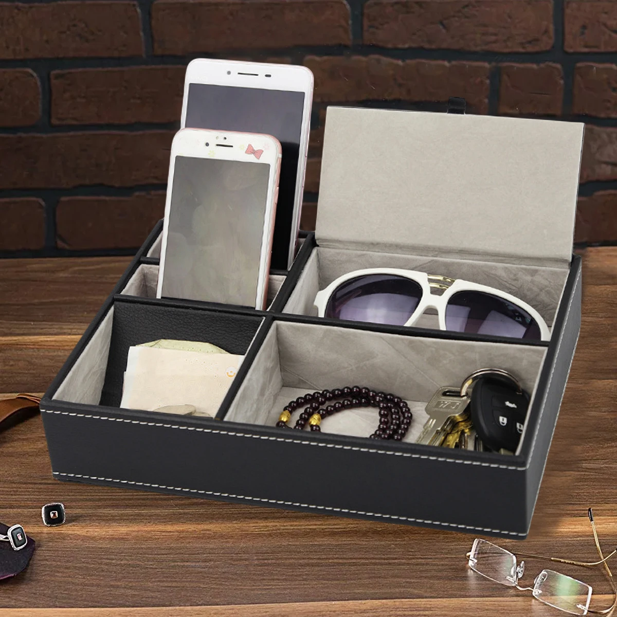 Faux Leather Men's Valet Tray  - огляд і ціна Valet Tray Nightstand Organizer Leather